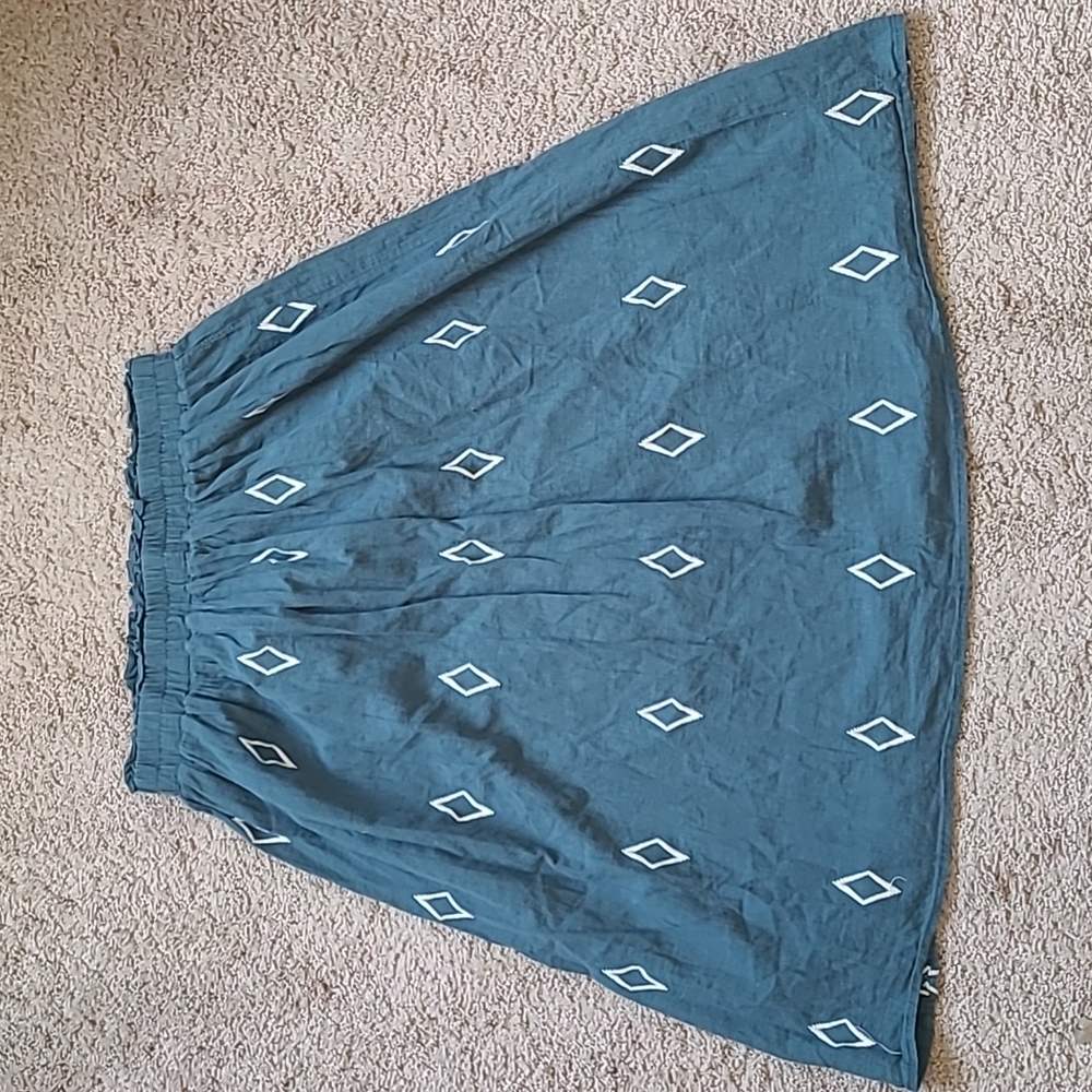 Roolee skirt size M
